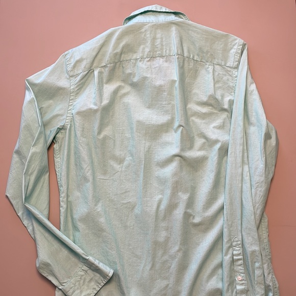 GAP - “Lived-In” button-down shirt - Picture 3 of 5